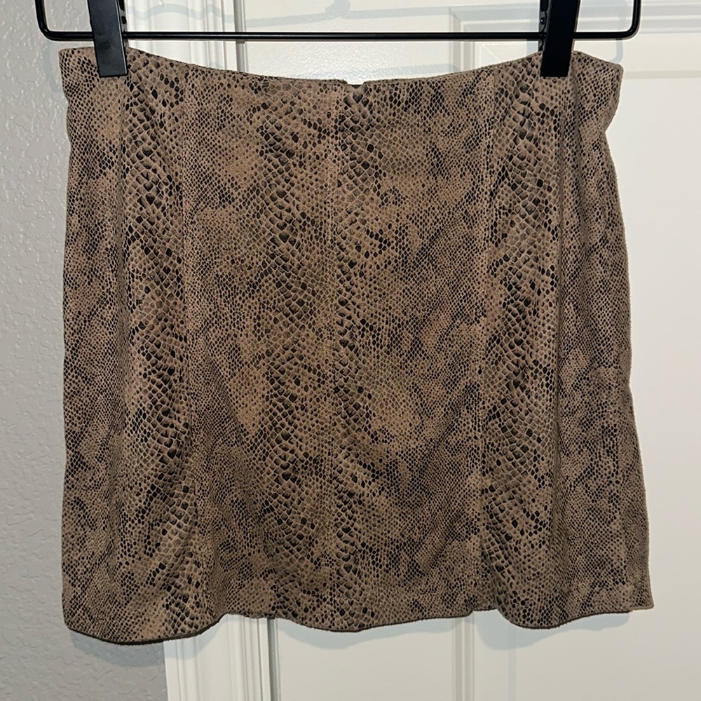 Snakeskin print skirt